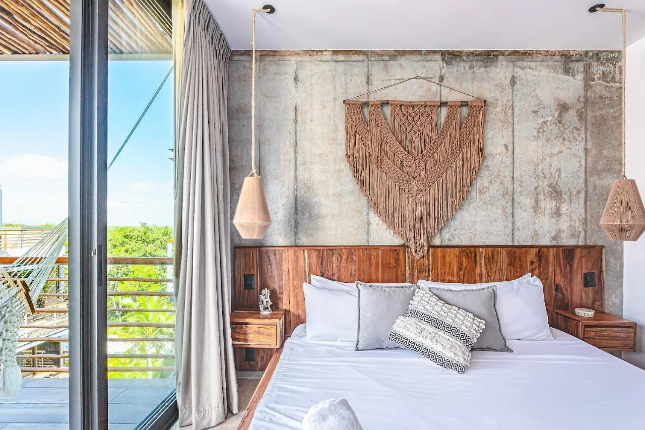 Luxury Condos Tulum - Private Cenote & Gym 0*,  墨西哥